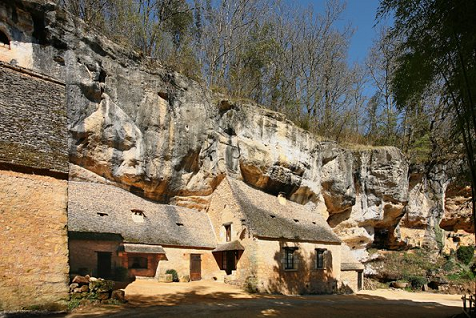 Grotte préhistorique du Sorcier 18 kms